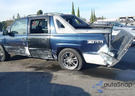 2004 Chevrolet Avalanche 1500 из США, поврежденный, VIN 3GNEC12T74G219623